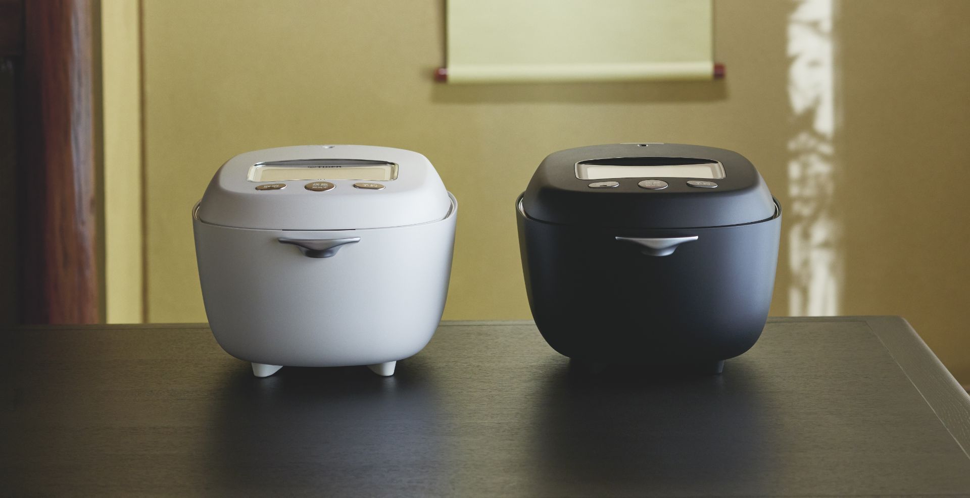 Ceramic Inner Pot Pressure IH Rice Cooker〈炊きたて〉土鍋ご泡火炊きJRX-G060/G100